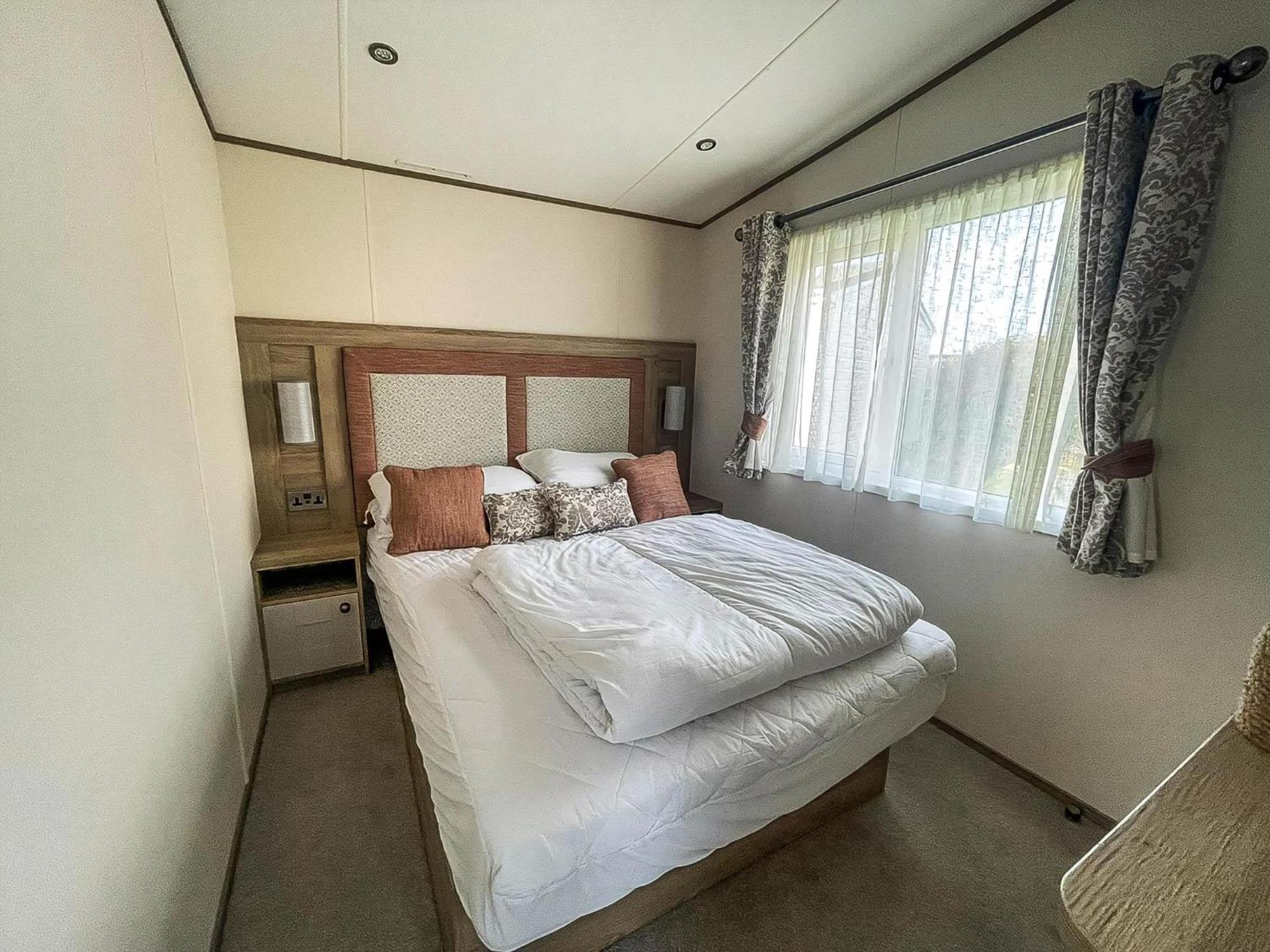 Stunning 8 Berth Caravan With Decking At Kessingland Beach Ref 90017D Benacre Kültér fotó