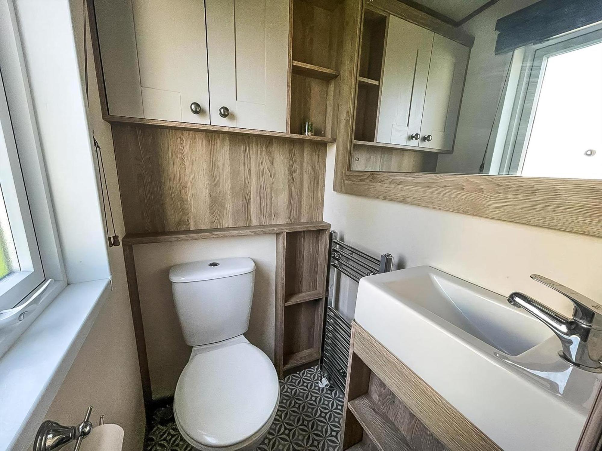 Stunning 8 Berth Caravan With Decking At Kessingland Beach Ref 90017D Benacre Kültér fotó